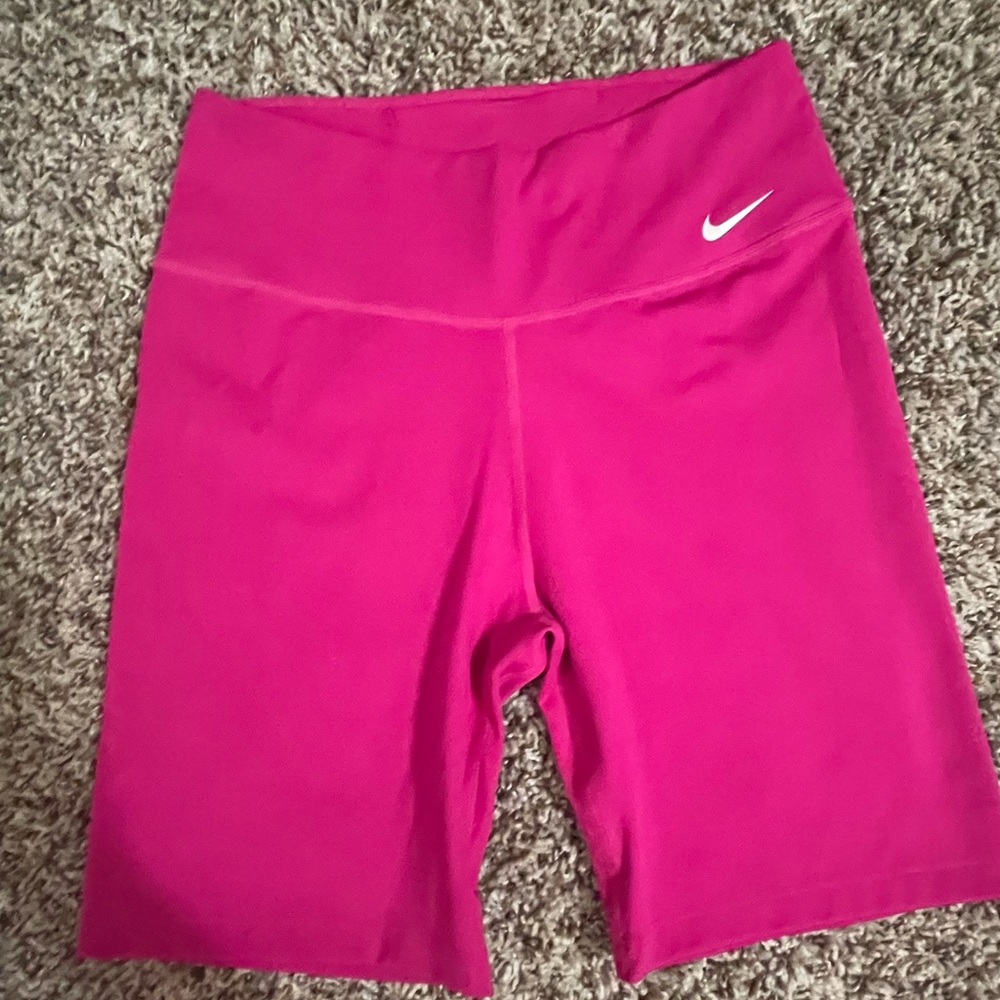 NIKE Pink Women’s Mid-Rise 7” Bike Shorts